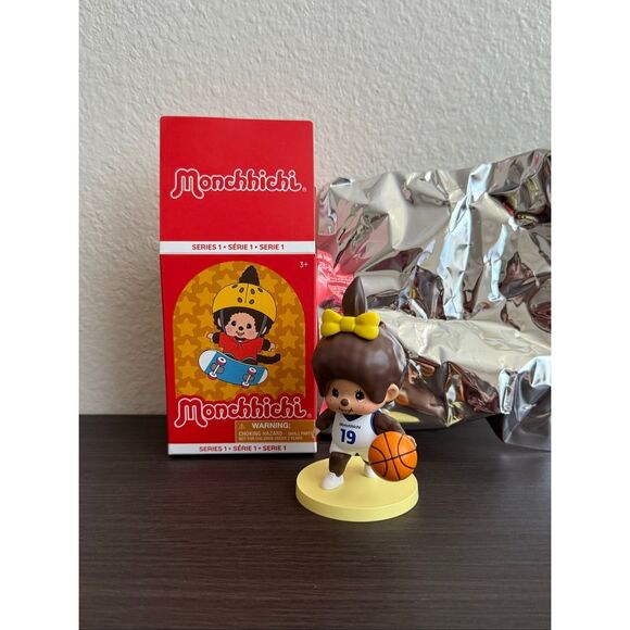 Monchhichi Sports Series 1 Blind Box Figure - Basketball - Picture 1 of 4